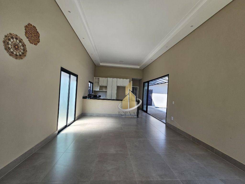 Casa de Condomínio para alugar com 3 quartos, 250m² - Foto 4