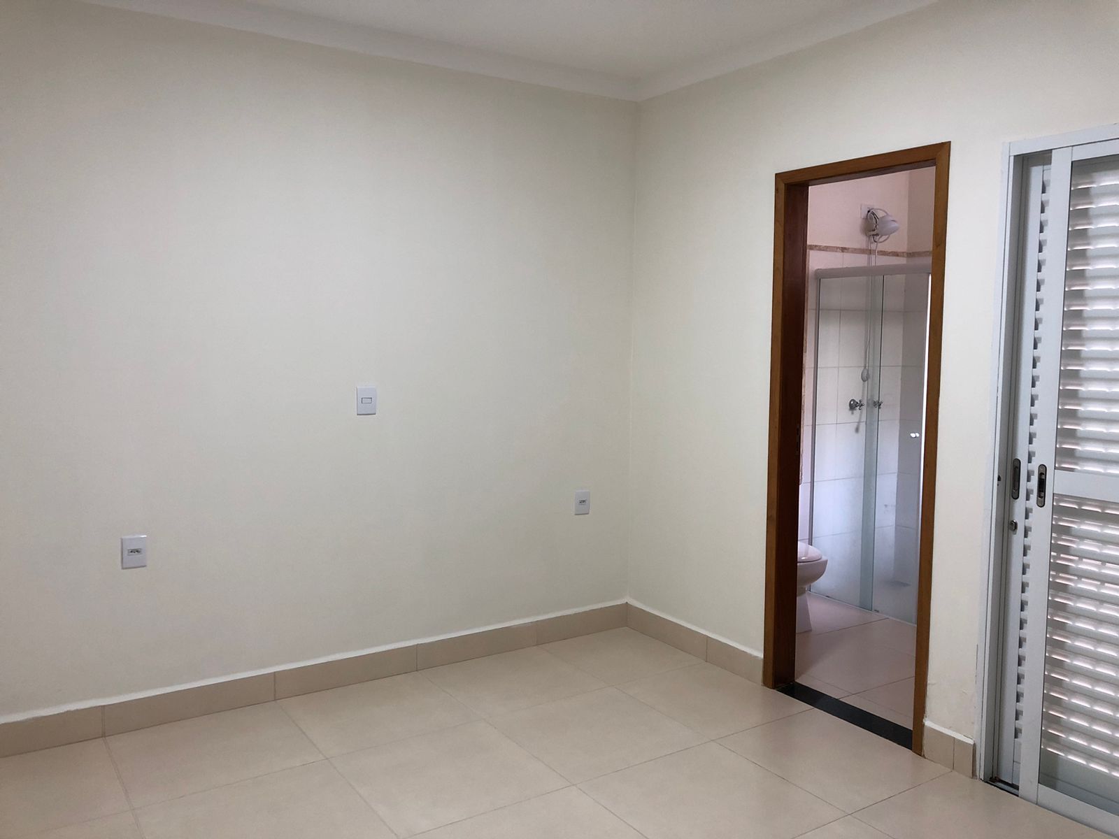 Casa à venda com 3 quartos, 218m² - Foto 5