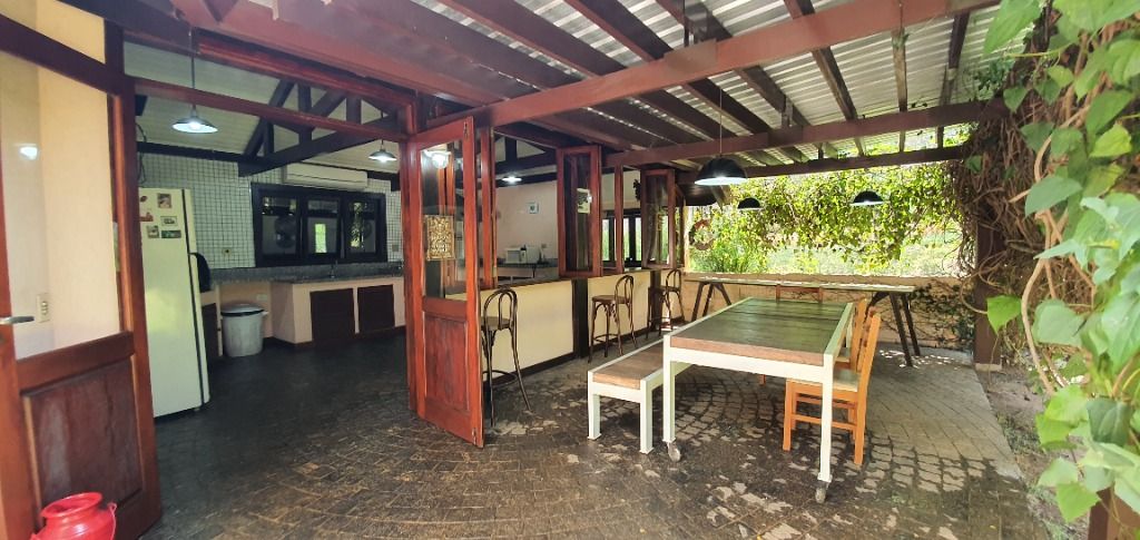 Casa de Condomínio à venda e aluguel com 3 quartos, 400m² - Foto 54