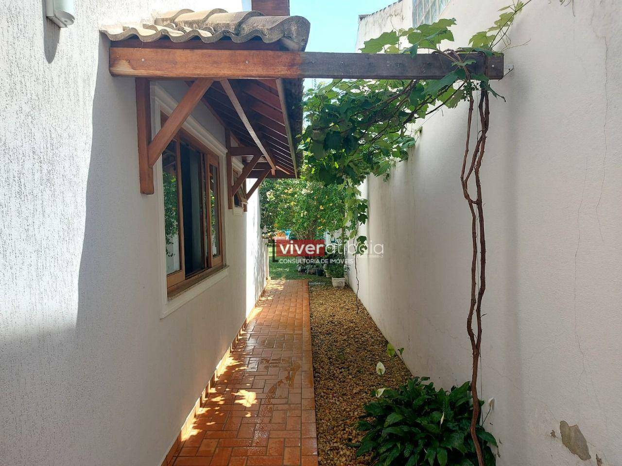 Casa à venda com 4 quartos, 244m² - Foto 28