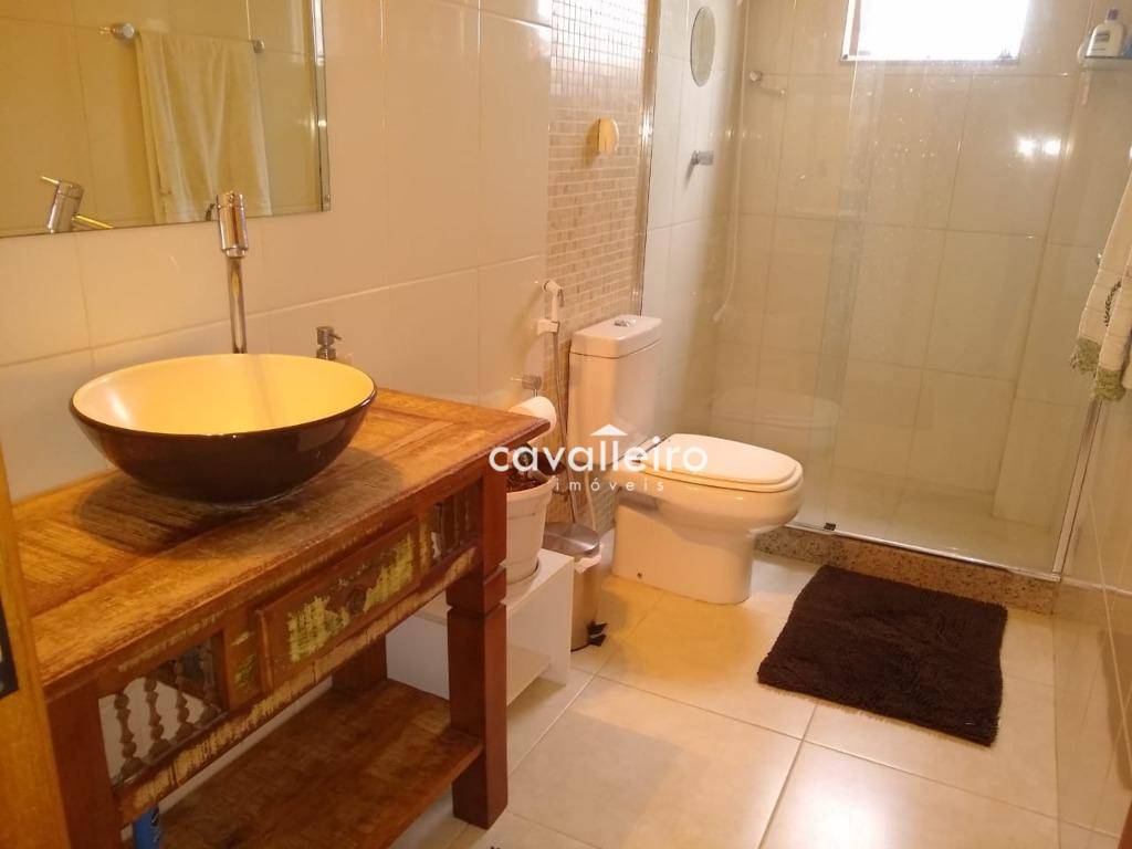 Casa de Condomínio à venda com 4 quartos, 240m² - Foto 19