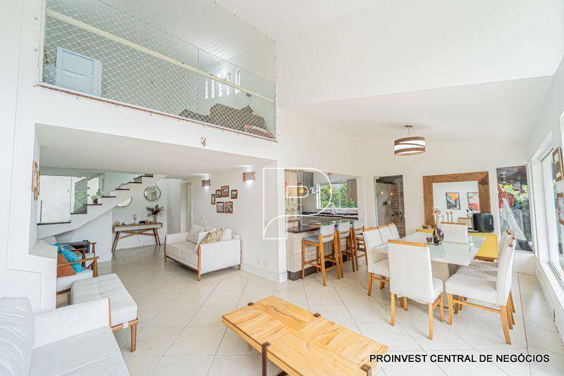 Casa de Condomínio à venda com 3 quartos, 187m² - Foto 2