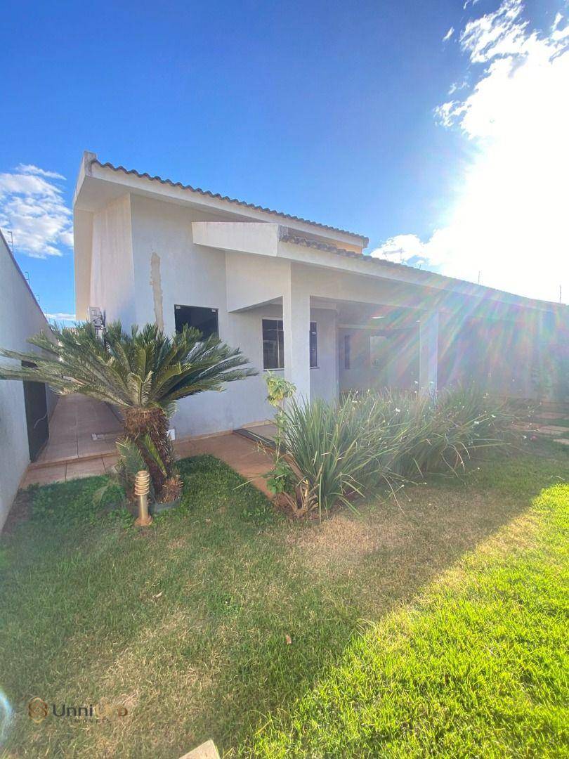 Casa, 3 quartos, 240 m² - Foto 2