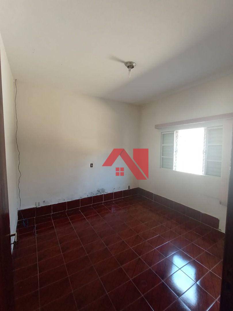 Casa à venda com 3 quartos, 85m² - Foto 4