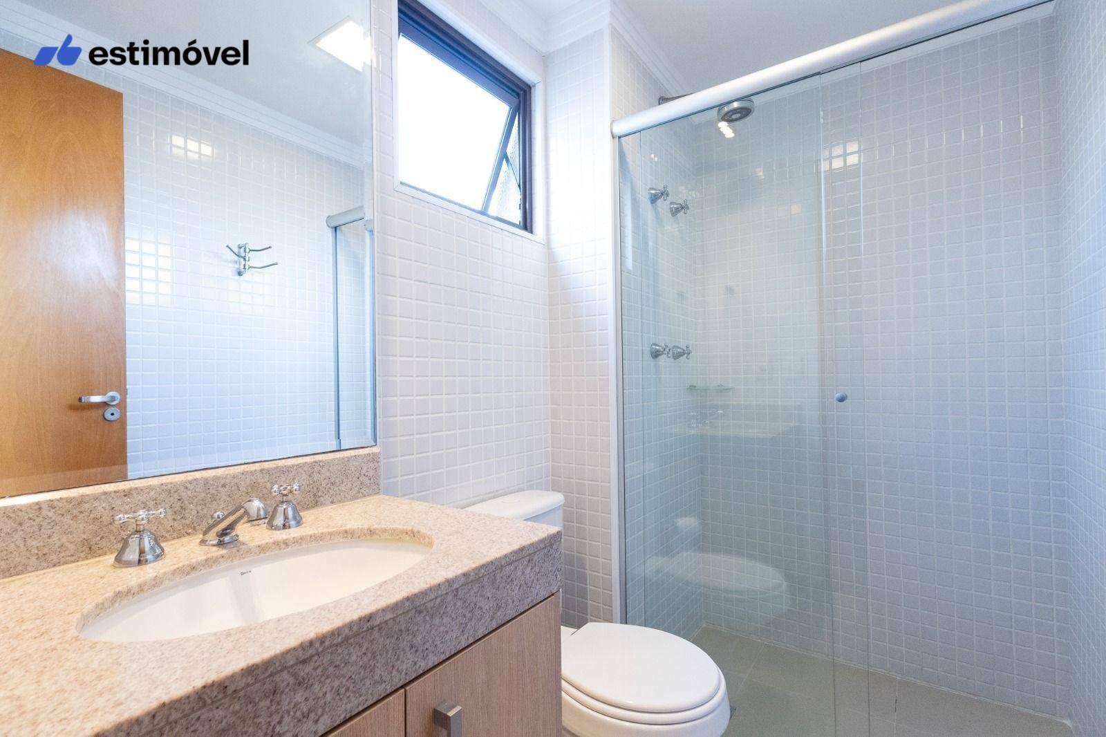 Apartamento para alugar com 3 quartos, 135m² - Foto 24