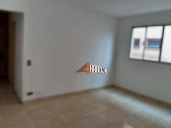 Apartamento à venda com 2 quartos, 56m² - Foto 5