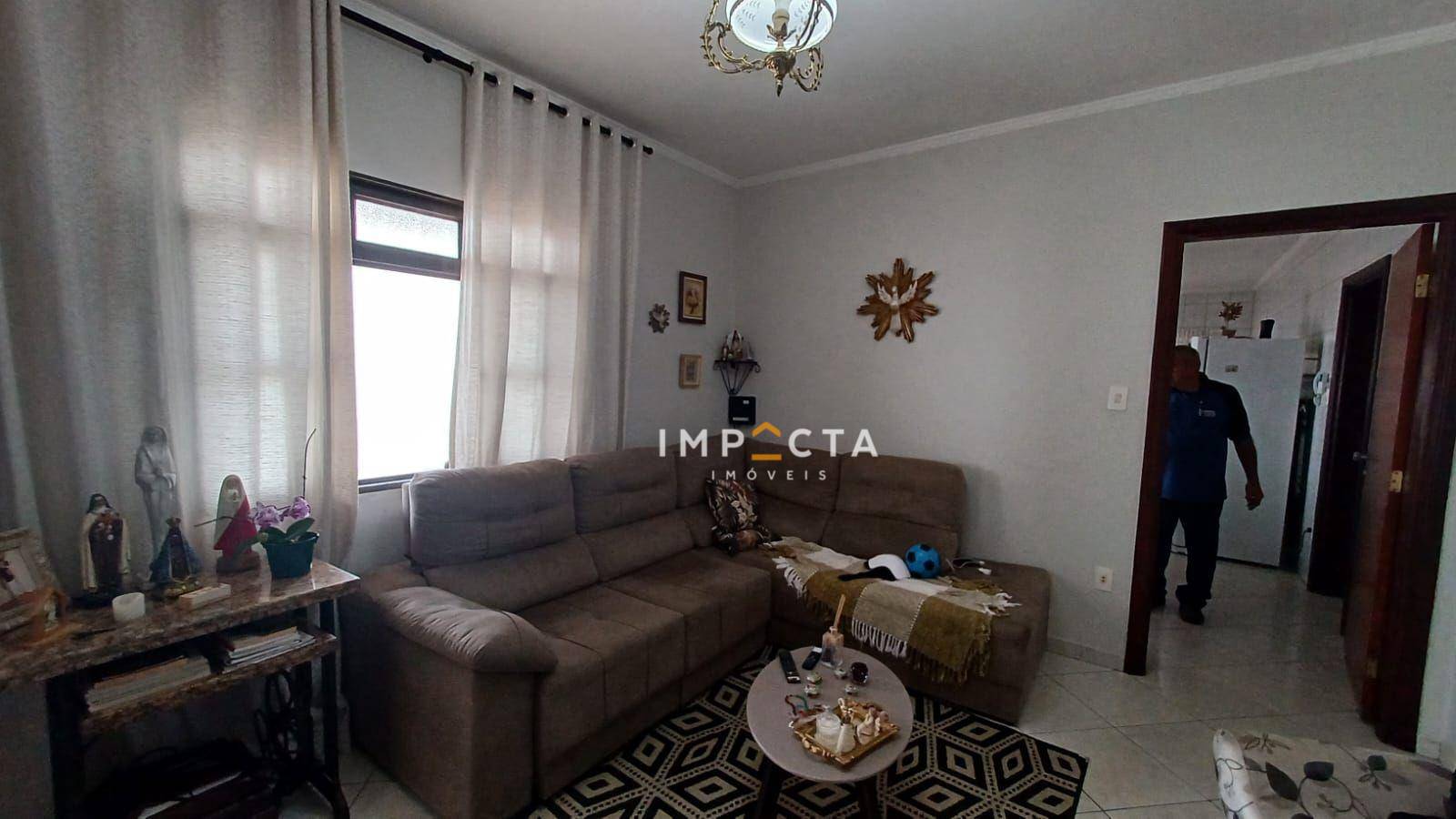 Casa à venda com 4 quartos, 320m² - Foto 12