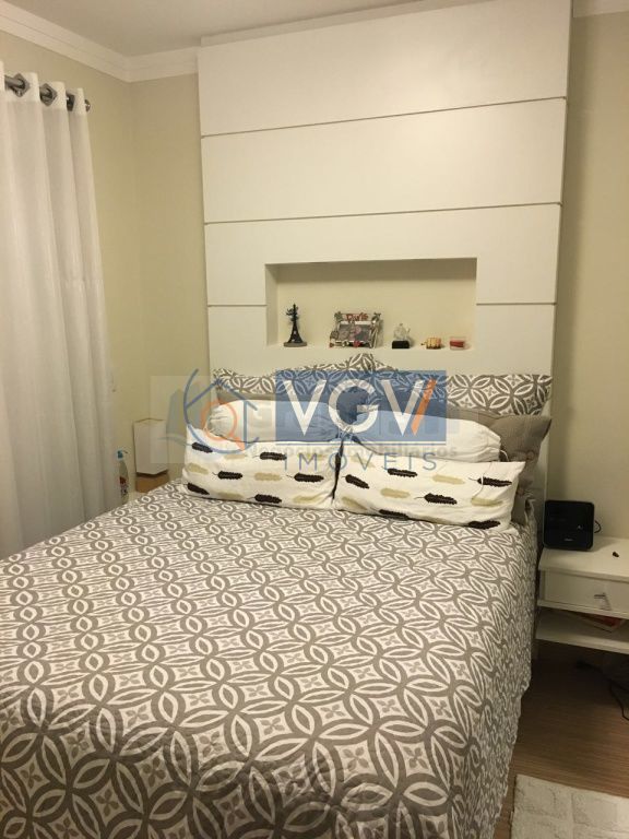 Apartamento à venda com 2 quartos, 67m² - Foto 3