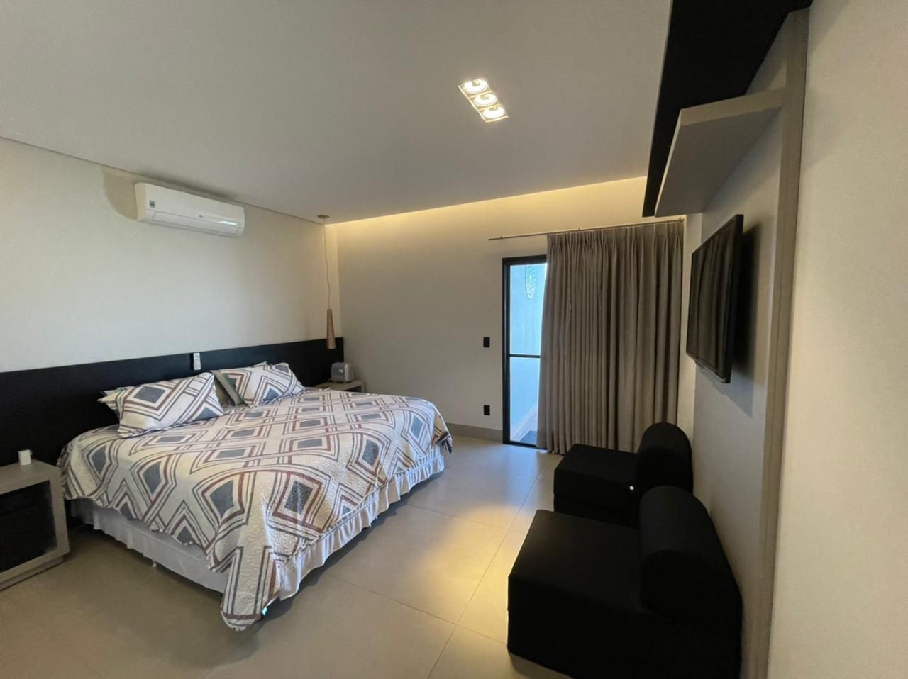 Casa à venda com 4 quartos, 364m² - Foto 8