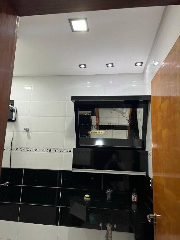 Sobrado à venda com 3 quartos, 210m² - Foto 27