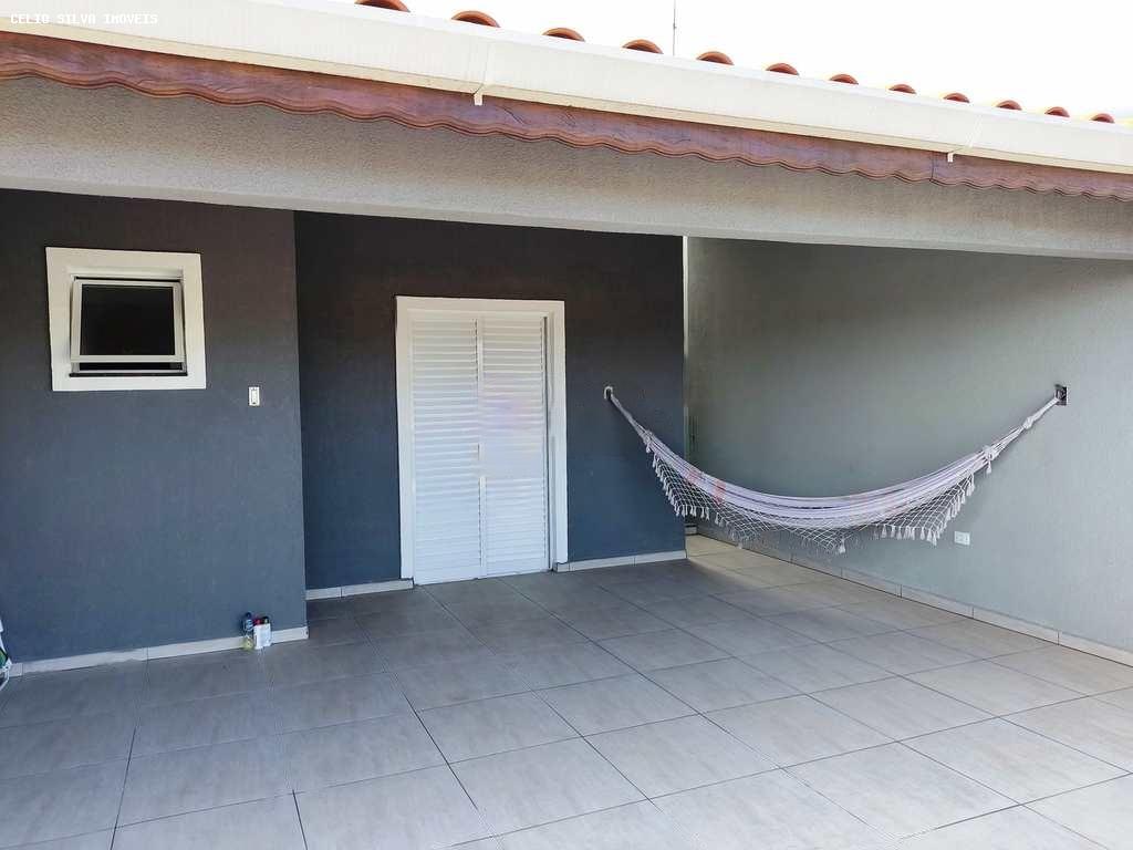 Casa à venda com 3 quartos, 150m² - Foto 4