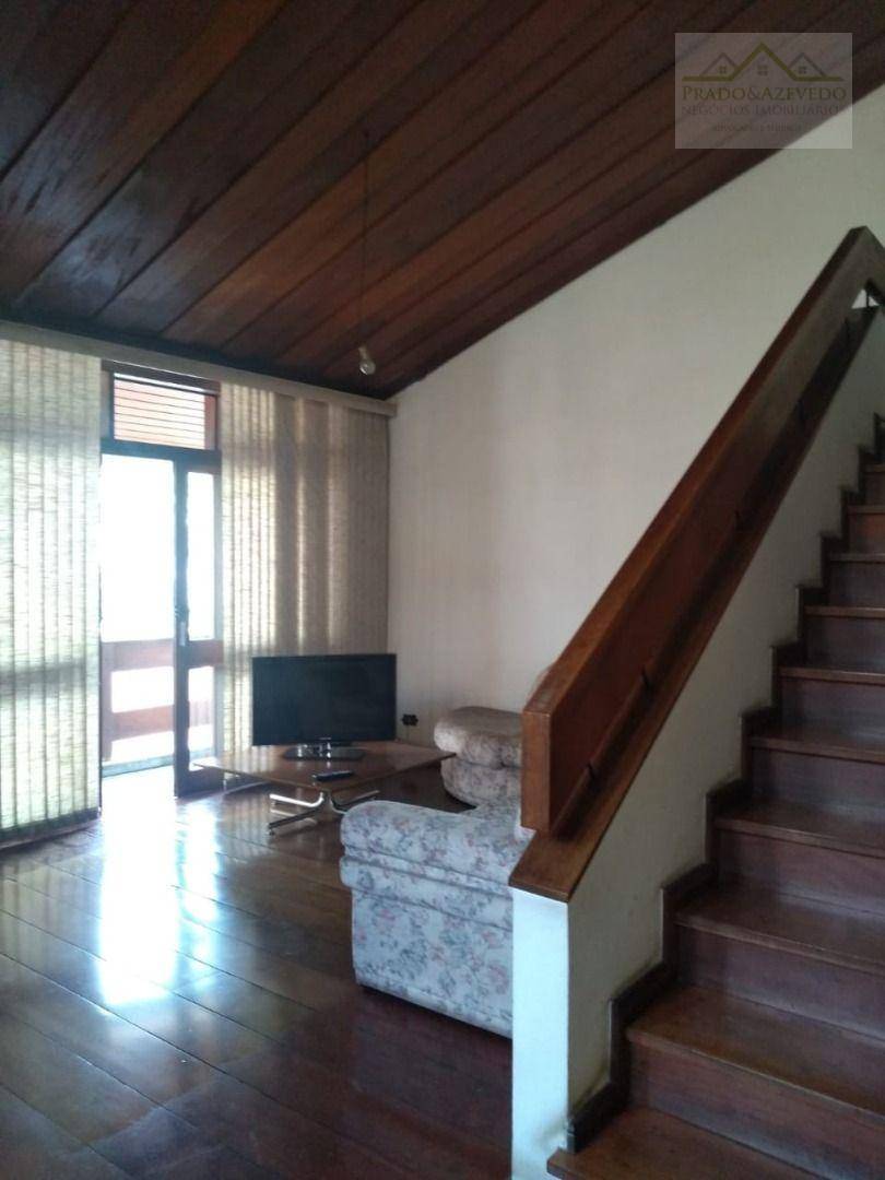 Casa à venda com 5 quartos, 223m² - Foto 8