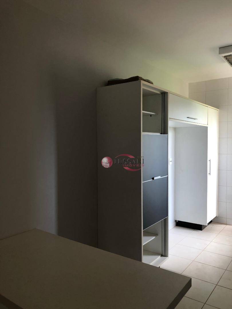 Apartamento à venda com 2 quartos, 104m² - Foto 6