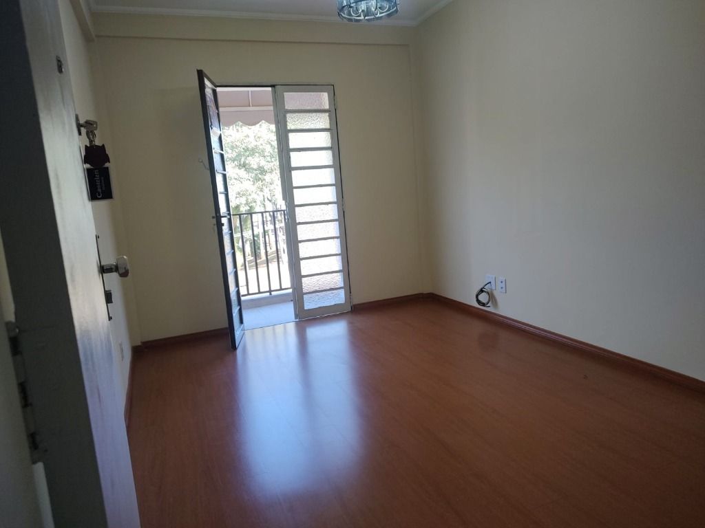 Apartamento à venda com 2 quartos, 62m² - Foto 14