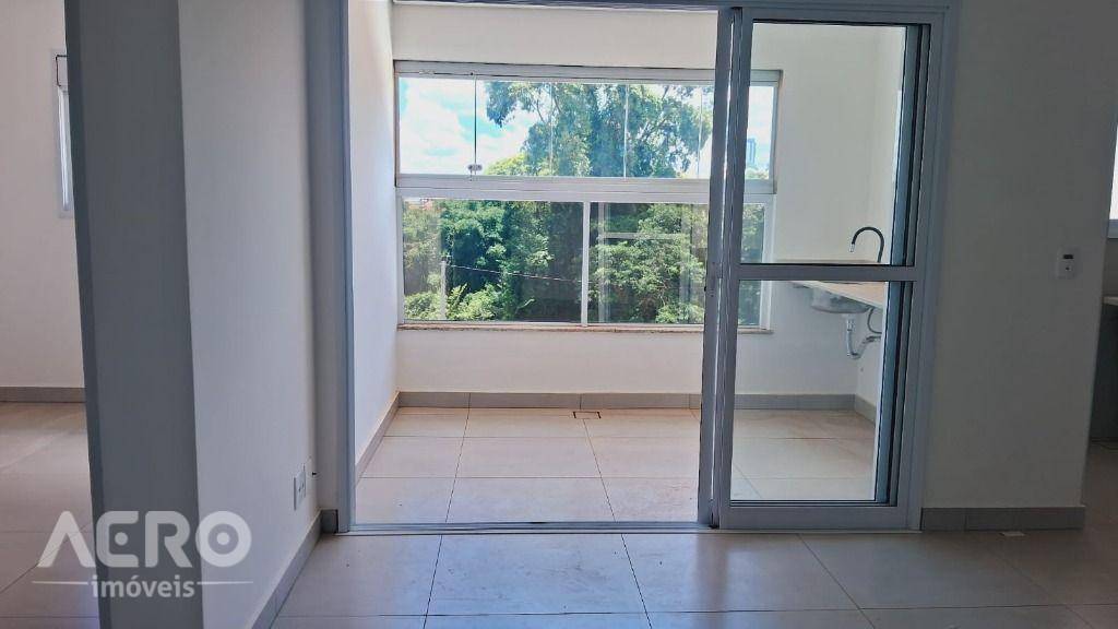 Apartamento à venda com 2 quartos, 64m² - Foto 27