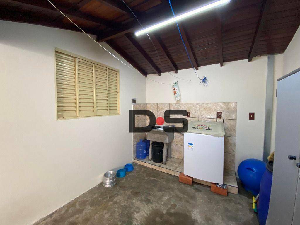 Casa à venda com 2 quartos, 100m² - Foto 10