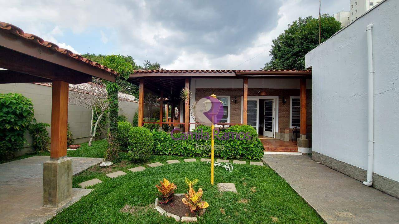 Casa para alugar com 3 quartos, 421m² - Foto 2