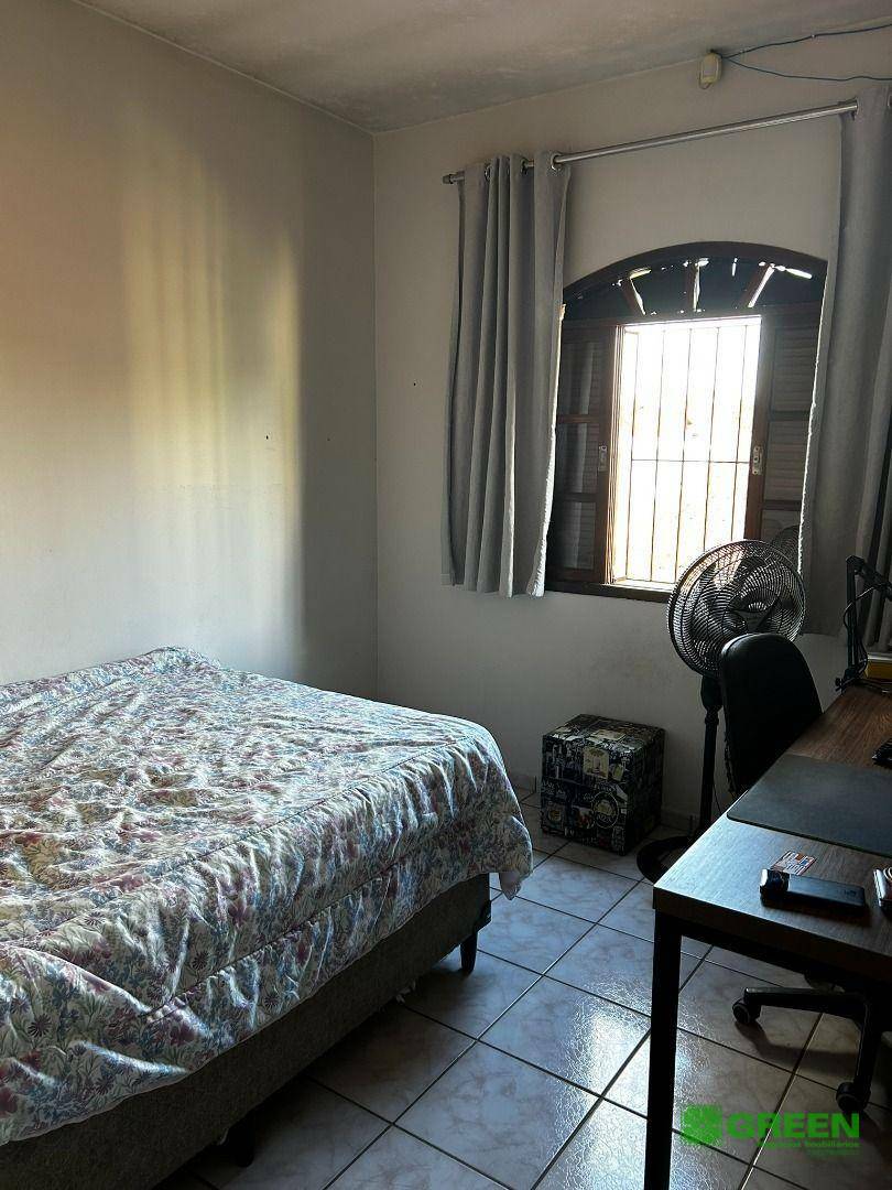 Casa à venda com 4 quartos, 155m² - Foto 13