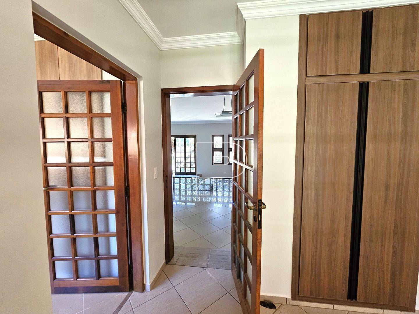 Casa de Condomínio à venda com 4 quartos, 290m² - Foto 10