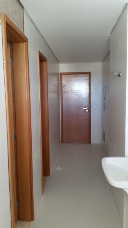 Apartamento à venda com 4 quartos, 209m² - Foto 8