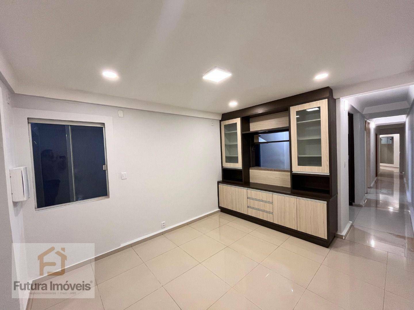 Casa para alugar com 3 quartos, 200m² - Foto 4