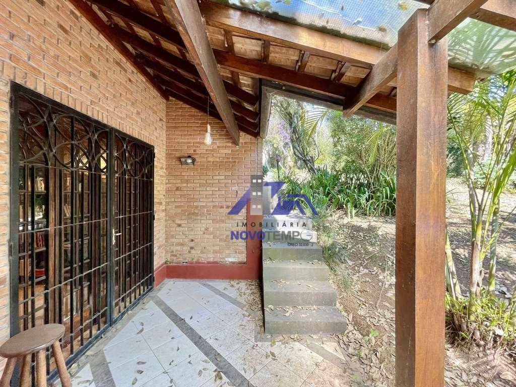 Casa de Condomínio à venda com 3 quartos, 450m² - Foto 3