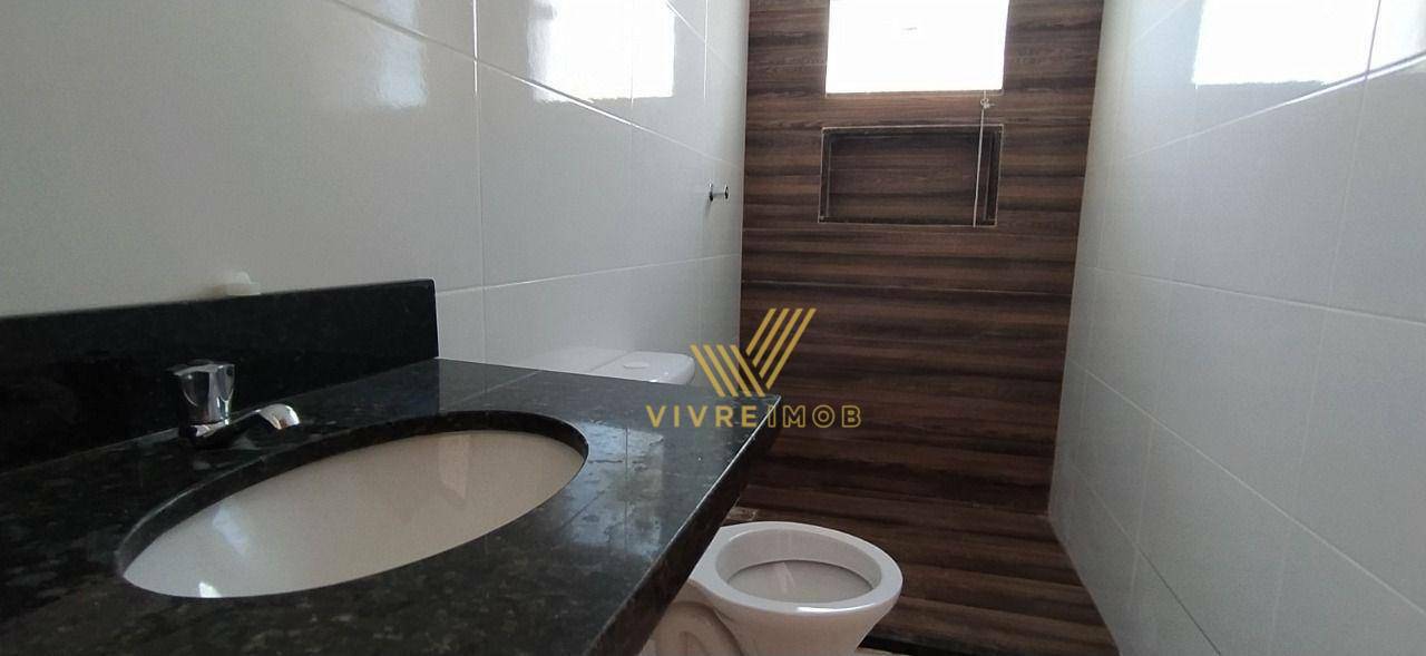 Casa à venda com 3 quartos, 75m² - Foto 4
