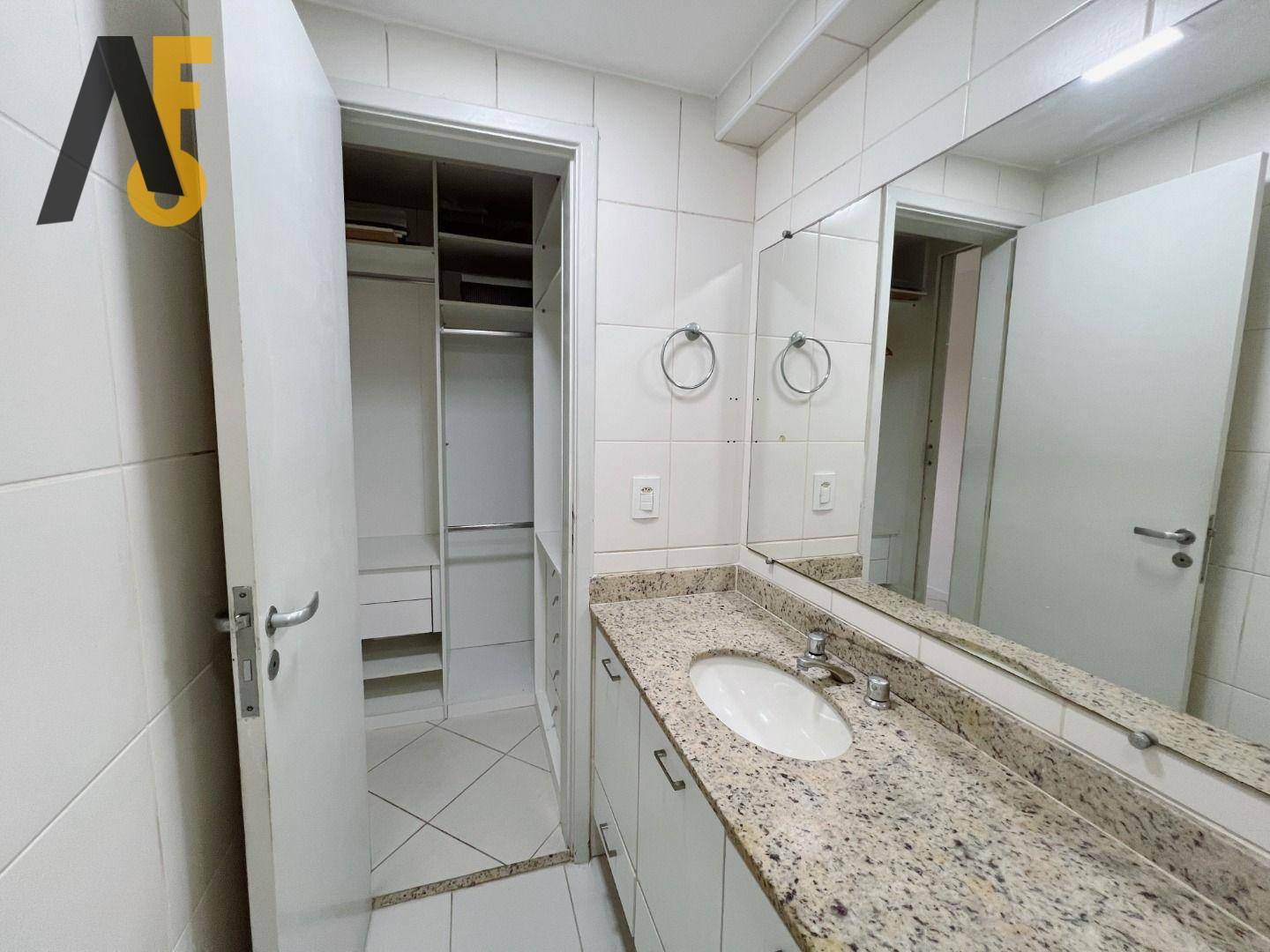 Apartamento à venda com 2 quartos, 80m² - Foto 15