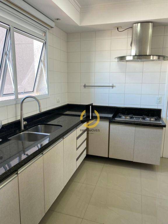 Apartamento para alugar com 3 quartos, 192m² - Foto 7