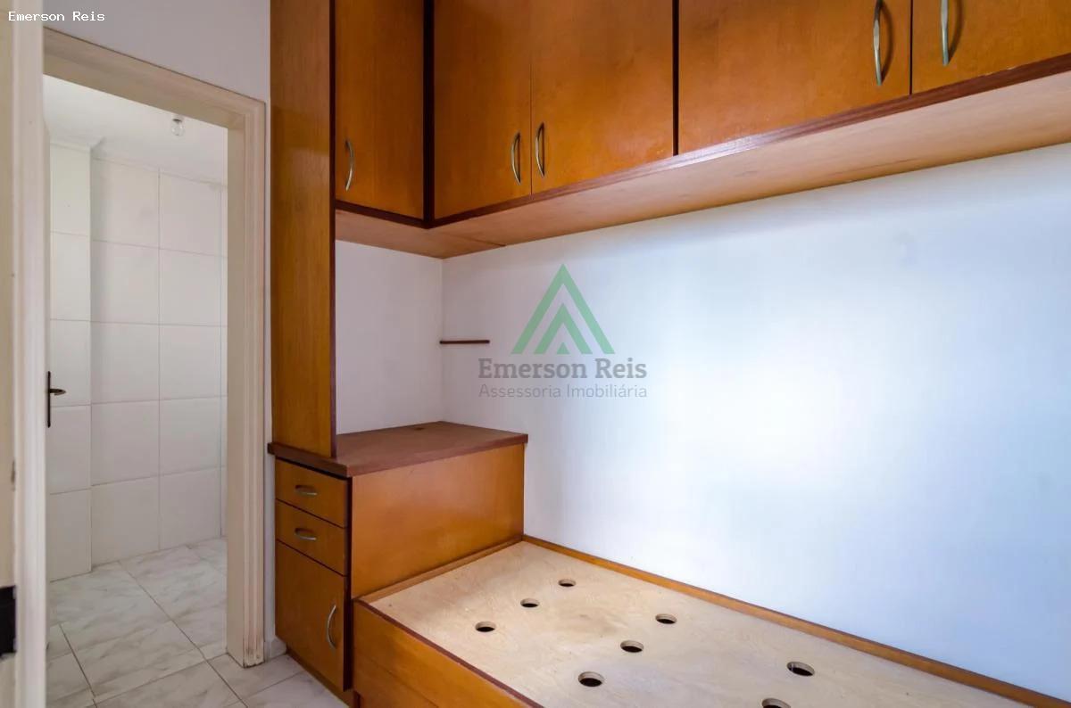 Apartamento à venda com 3 quartos, 184m² - Foto 12