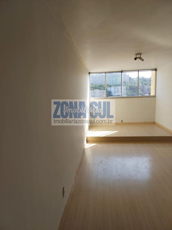 Apartamento à venda com 2 quartos, 75m² - Foto 5