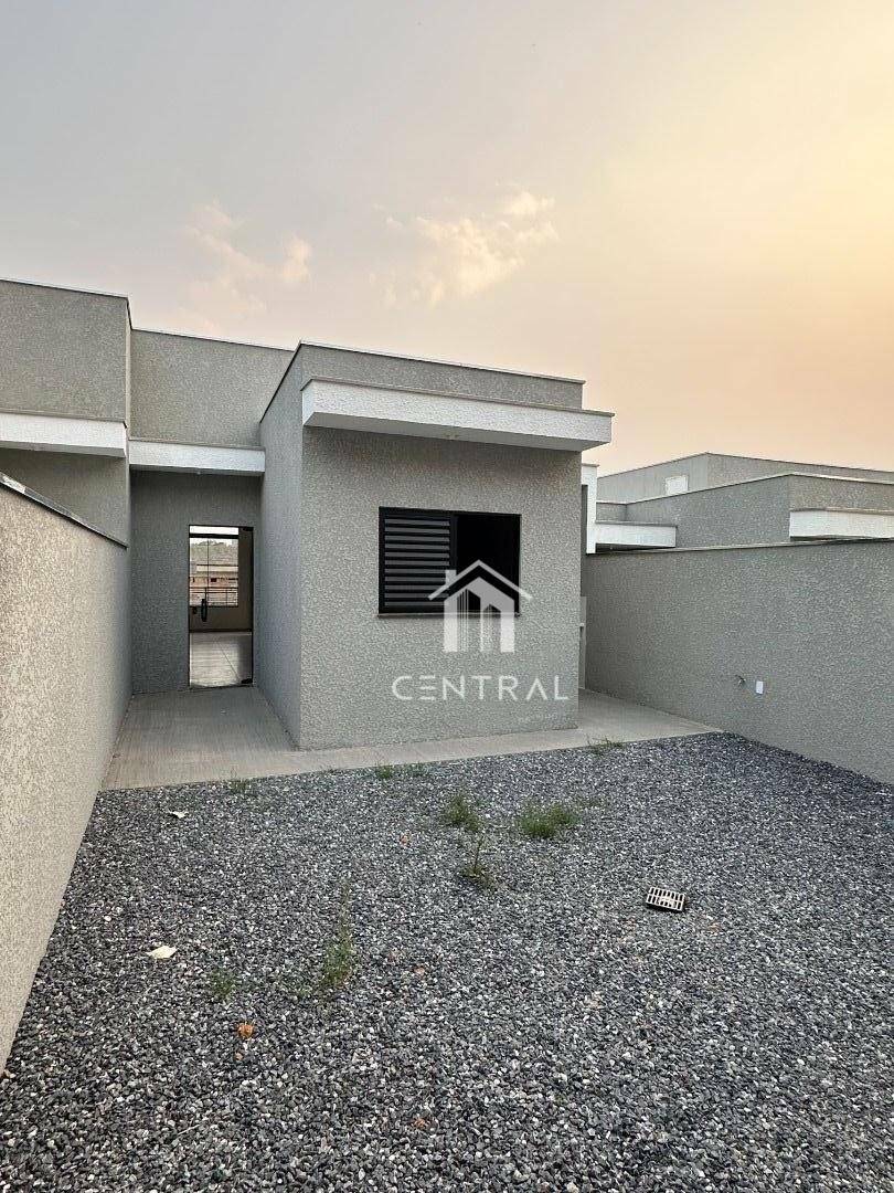 Casa à venda com 3 quartos, 68m² - Foto 5