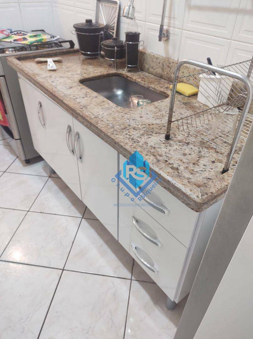 Apartamento à venda com 2 quartos, 75m² - Foto 20