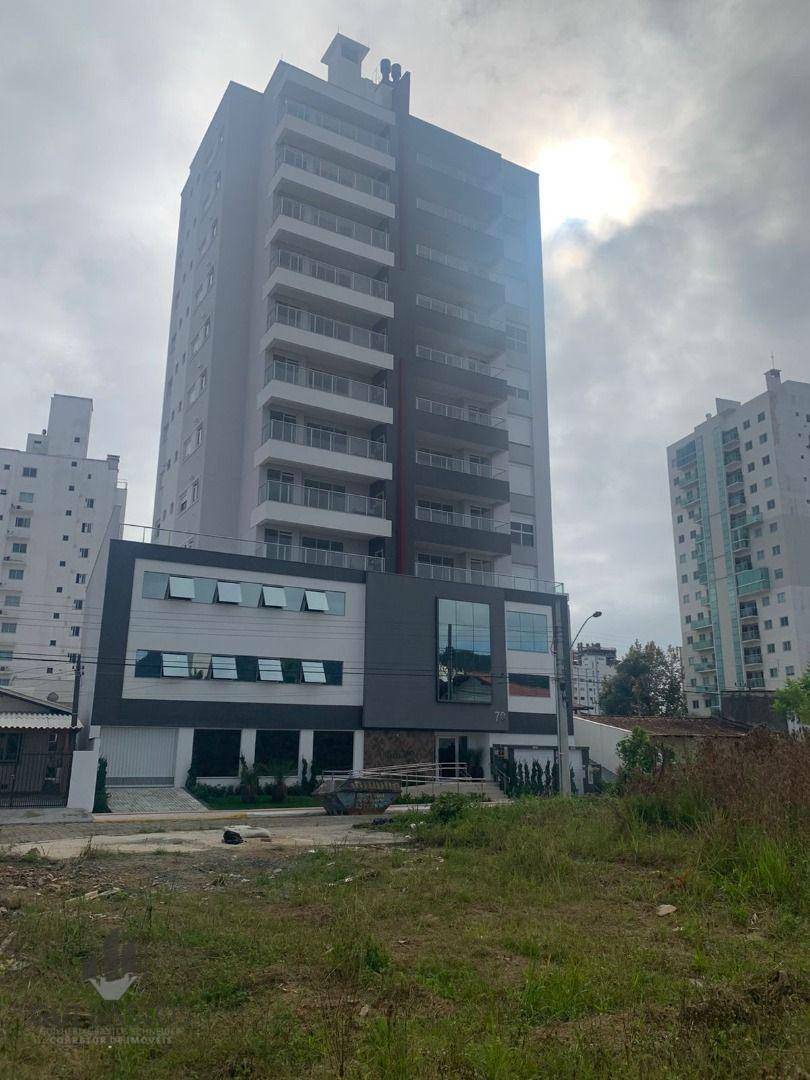 Apartamento à venda com 3 quartos, 107m² - Foto 2