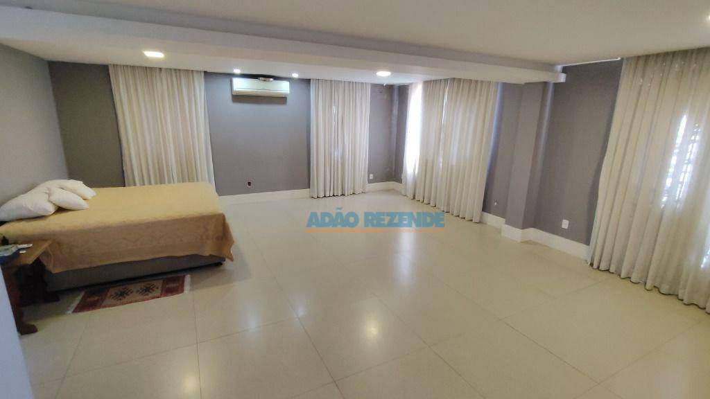 Casa à venda com 5 quartos, 408m² - Foto 12