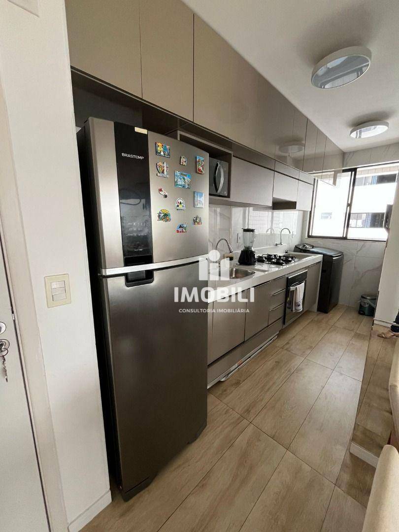 Apartamento à venda com 2 quartos, 52m² - Foto 11