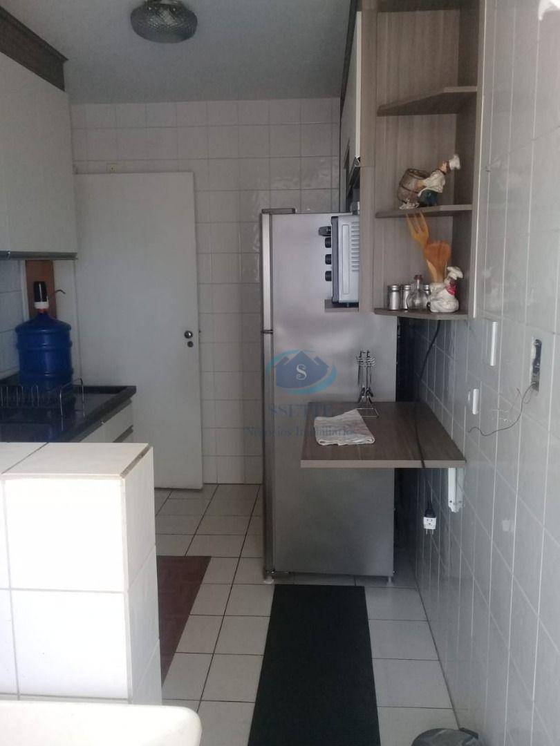 Apartamento à venda com 2 quartos, 58m² - Foto 17