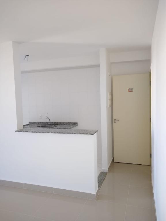 Apartamento para alugar com 2 quartos, 65m² - Foto 9