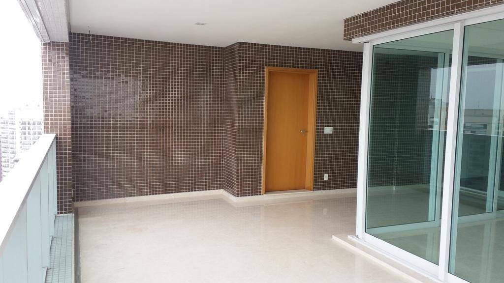 Cobertura à venda com 4 quartos, 381m² - Foto 9