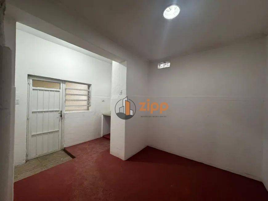 Casa para alugar com 2 quartos, 90m² - Foto 5