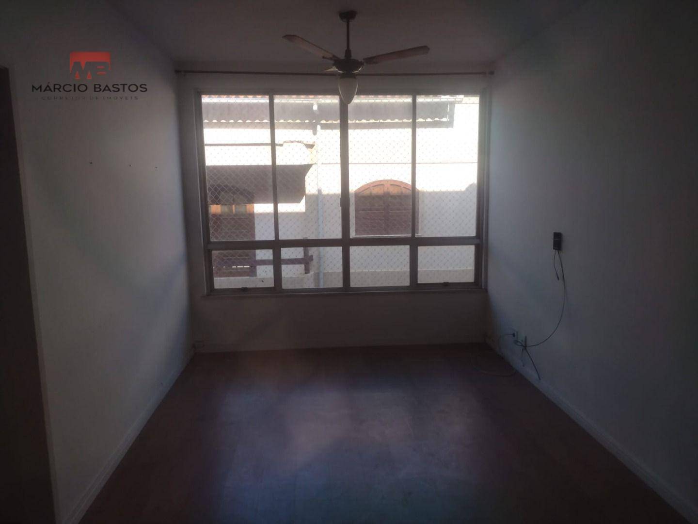 Apartamento à venda com 1 quarto, 40m² - Foto 1