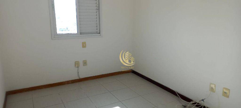 Apartamento à venda com 2 quartos, 70m² - Foto 11