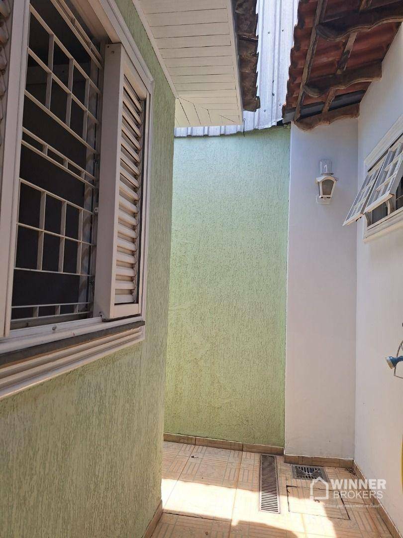 Casa à venda com 3 quartos, 217m² - Foto 25