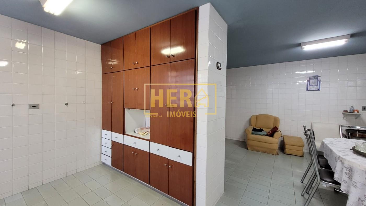 Casa à venda com 3 quartos, 372m² - Foto 43