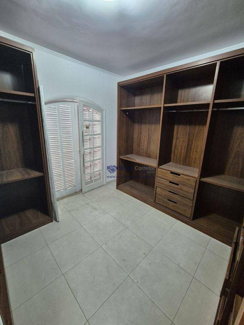 Sobrado para alugar com 3 quartos, 250m² - Foto 17