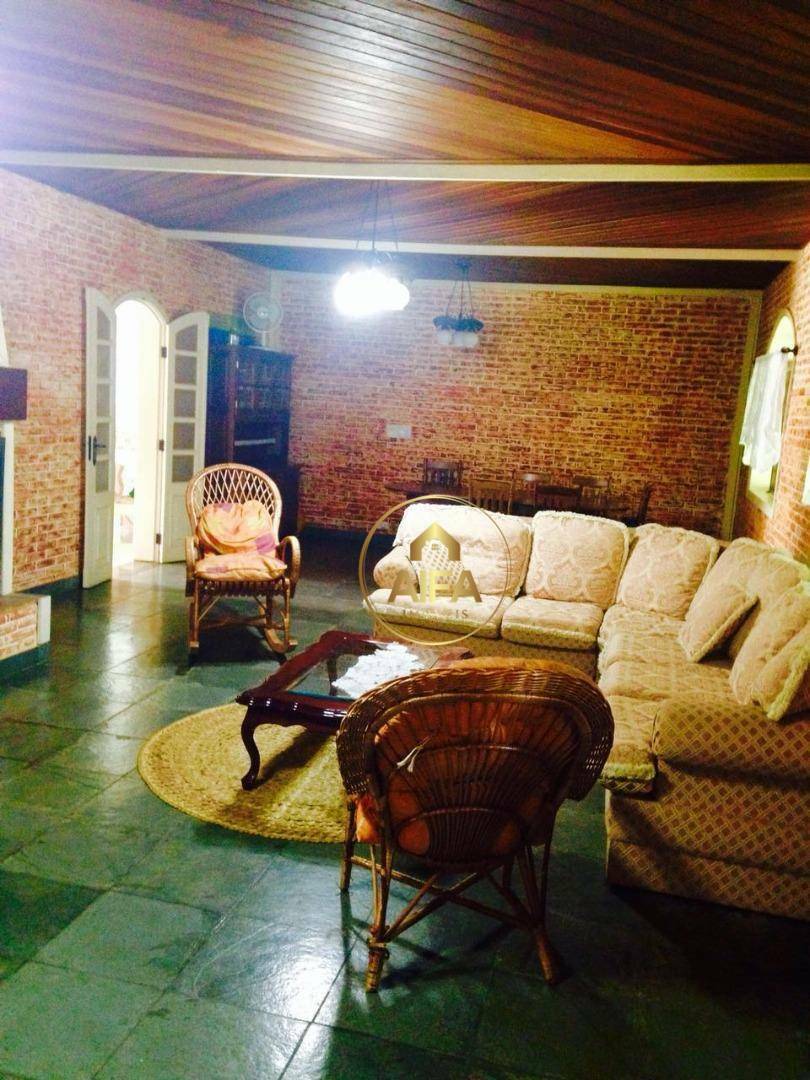 Chácara à venda com 7 quartos, 300m² - Foto 11