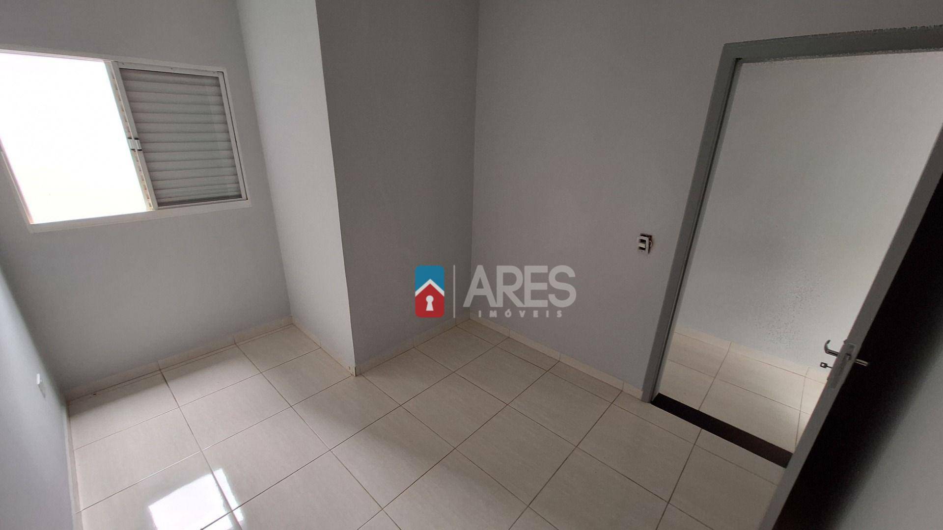 Casa à venda com 3 quartos, 99m² - Foto 11