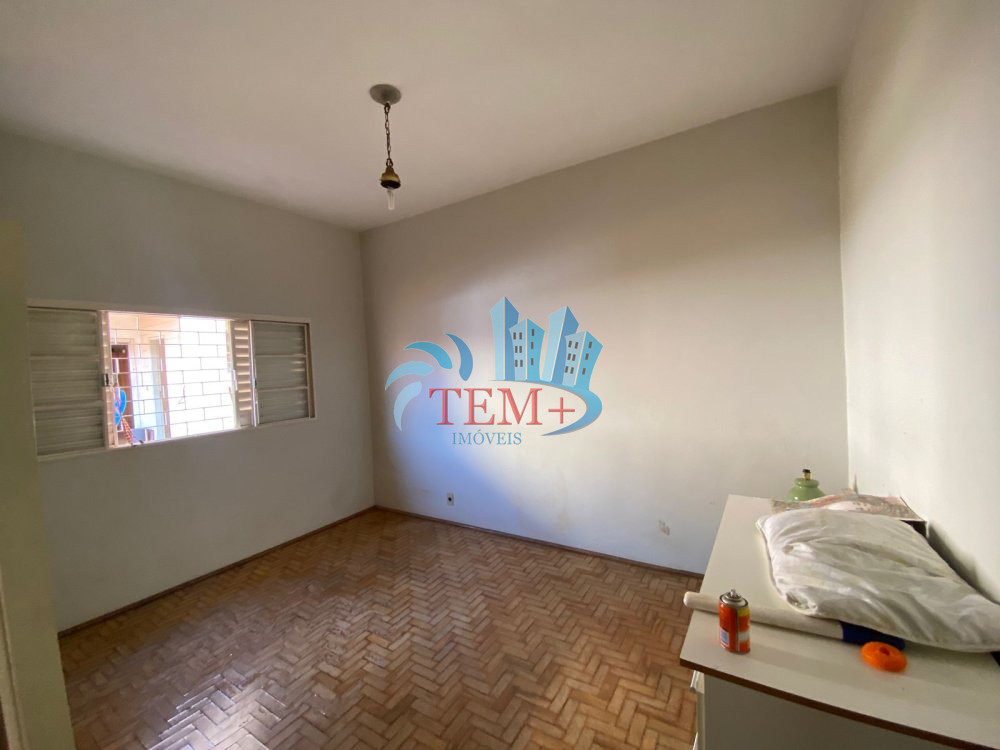 Casa à venda com 3 quartos, 200m² - Foto 5