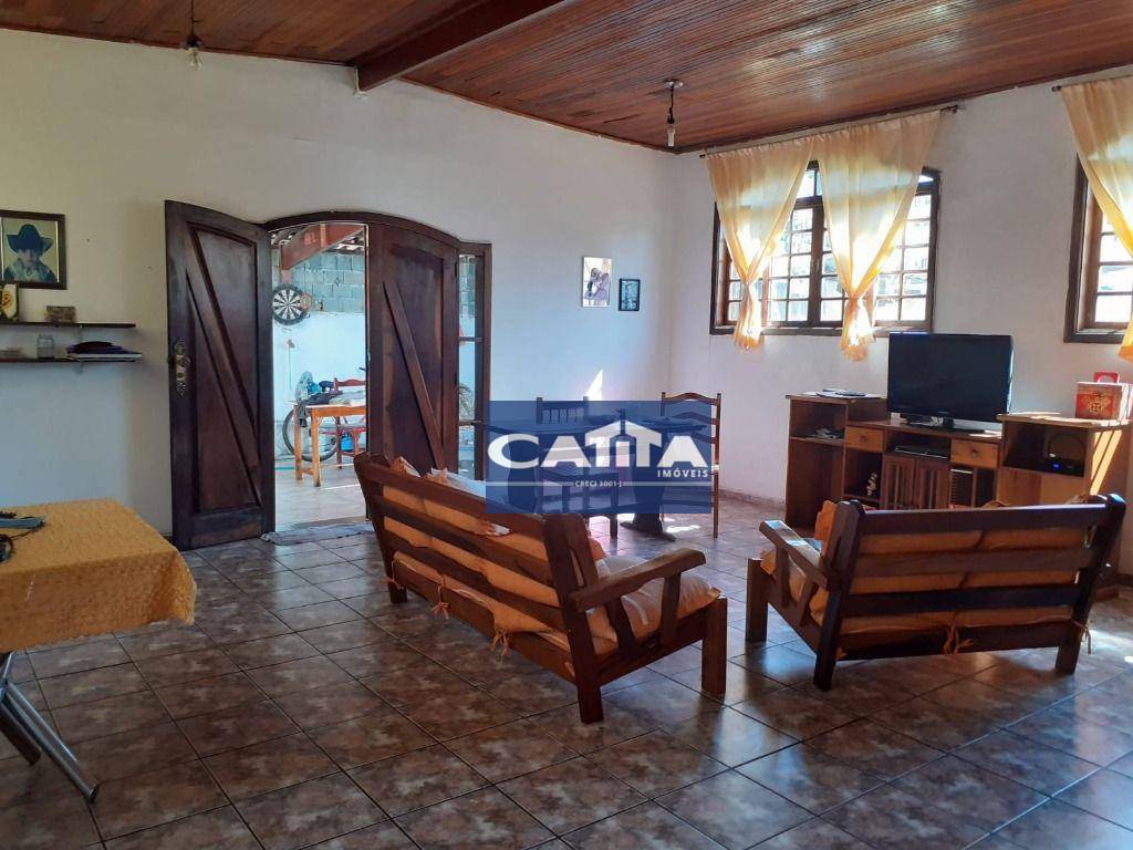 Casa à venda com 5 quartos, 600m² - Foto 1