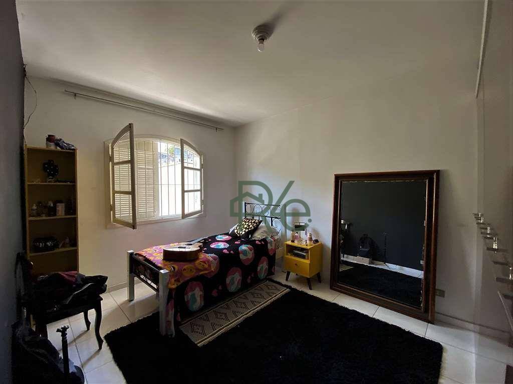 Casa à venda com 3 quartos, 176m² - Foto 11